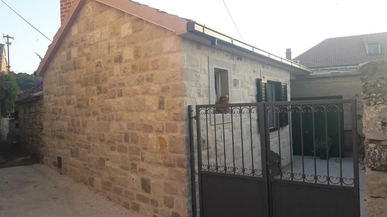 Studio Apartment Matoni Postira Εξωτερικό φωτογραφία